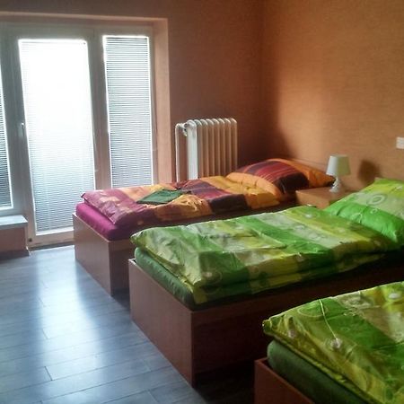 Hostel Mala Praha Zilina Ngoại thất bức ảnh